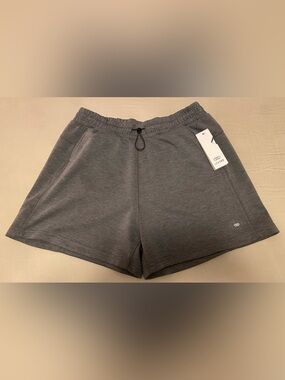 Women’s Athletic Shorts Size XL Gray New With Tags
